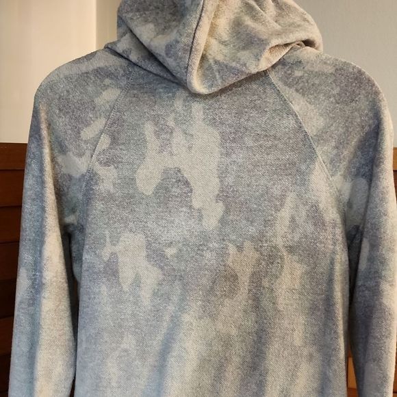 Maurices brand camouflage hoodie - Picture 6 of 12